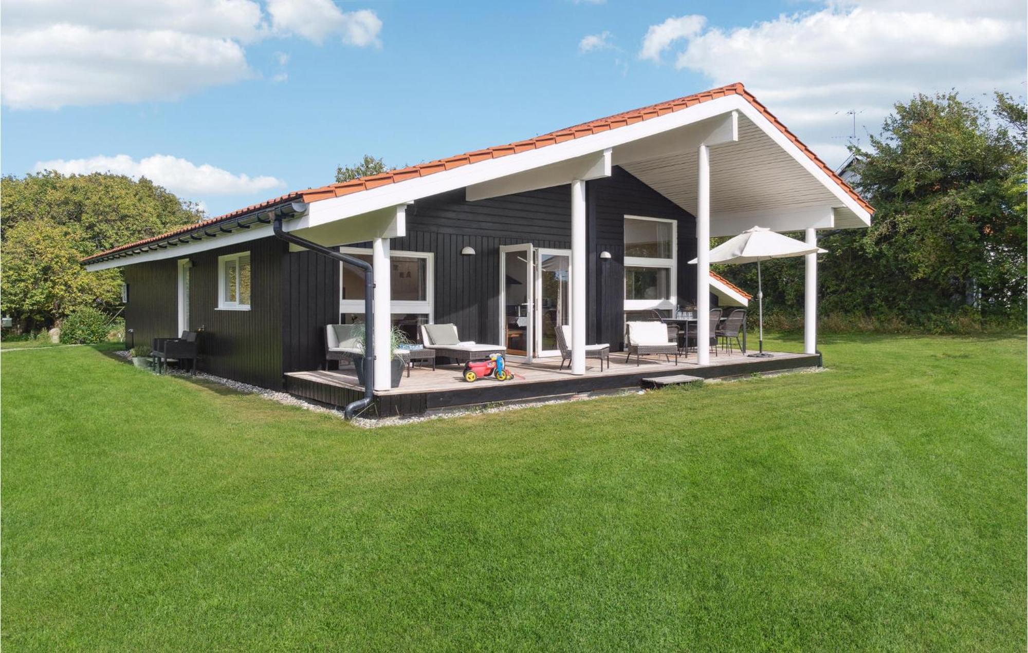 Amazing Home In Askeby With Sauna ภายนอก รูปภาพ